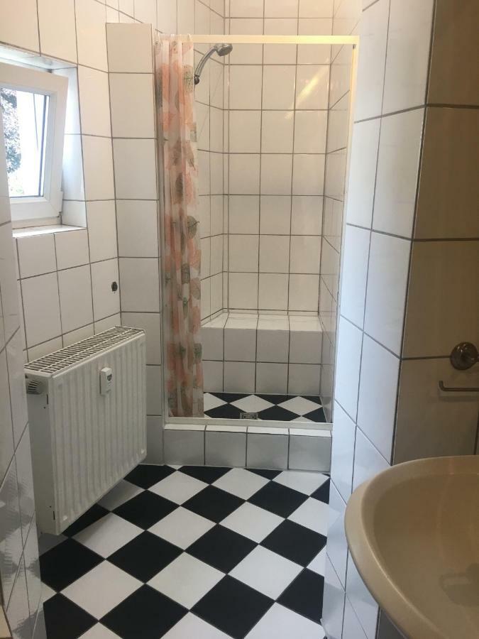 Apartment Am Friedrich Ebert Park Mit Ueber 100Qm Wohnflaeche Хамм Экстерьер фото